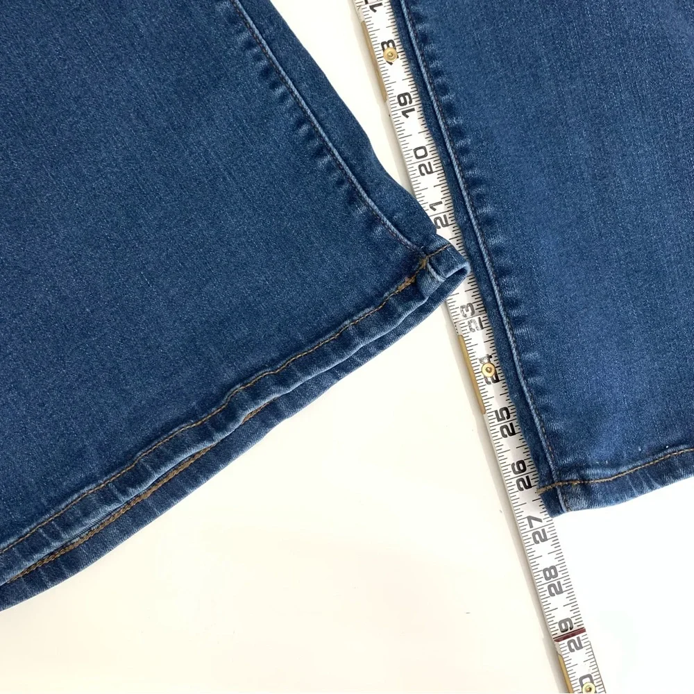 Lane Bryant Jeans Flex Magic Waistband Signature Fit Mid Rise Boot Cut 24 Petite - Picture 6 of 12